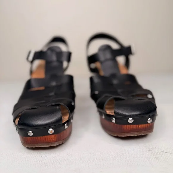 Korks black strappy high heel sandal with stud detail - Picture 9 of 11